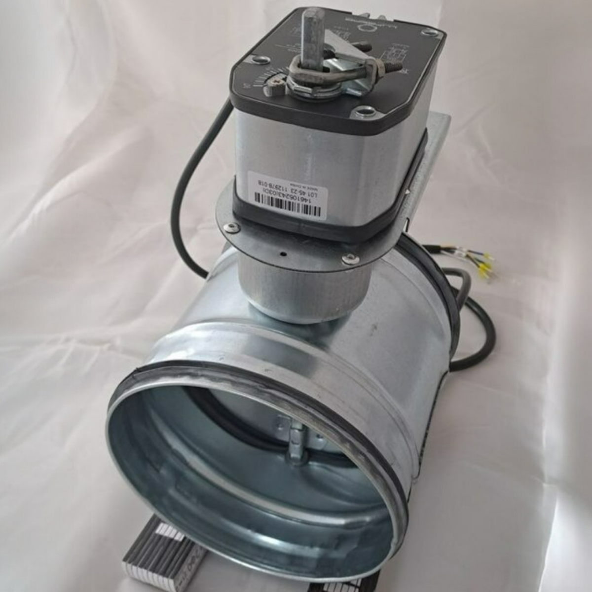 Absperrklappe mit Lufberg Federrücklauf Antrieb DA03S24(S) 24V Nennweite 80-200 – Bild 1