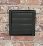 Wetterschutzgitter aus Edelstahl mit beweglichen Lamellen