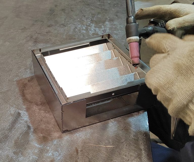 2 Grad  Mauerkasten MKWSELF-iD für sicheren Kondensatablauf auch mit Blower Door Test und Zertifikat Ø150 2GradMKWSELFiD