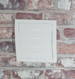 Mauerkasten mit Kunststoffgitter weiß in den Nennweiten 125 und 150