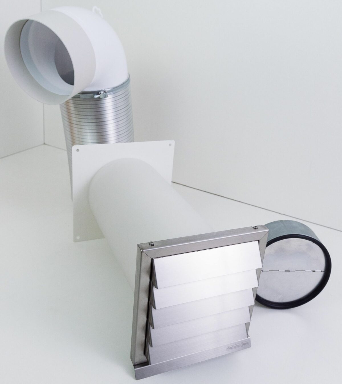 2 Grad Mauerkasten Ø 150 Rohr Set Edelstahl Dunstabzug Rückstauklappe S1-R-MKWSELFiD, runter zur Haube mit Aluflex